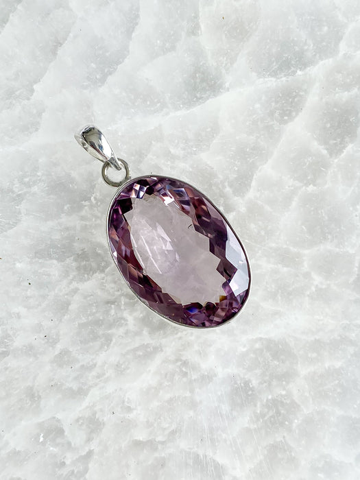 Amethyst Oval Pendant P37