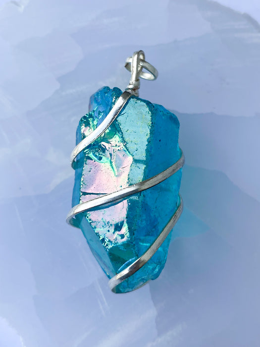 Raw Aura Quartz Spiral Pendant - 1pc