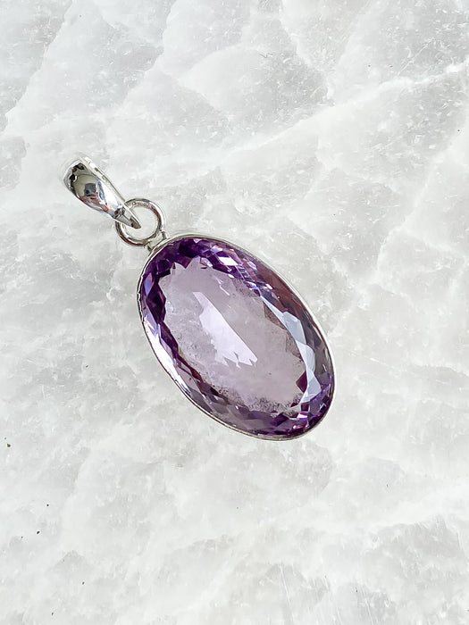 Amethyst Oval Pendant P39