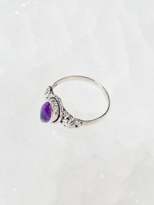 Amethyst Oval Ring (SZ 9) R22