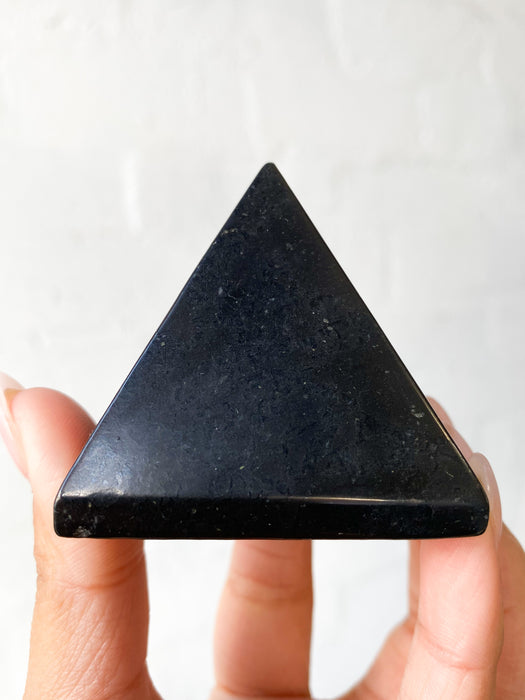 Shungite Pyramid 5cm - 1pc