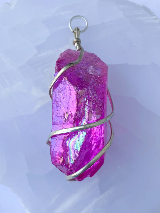 Raw Aura Quartz Spiral Pendant - 1pc